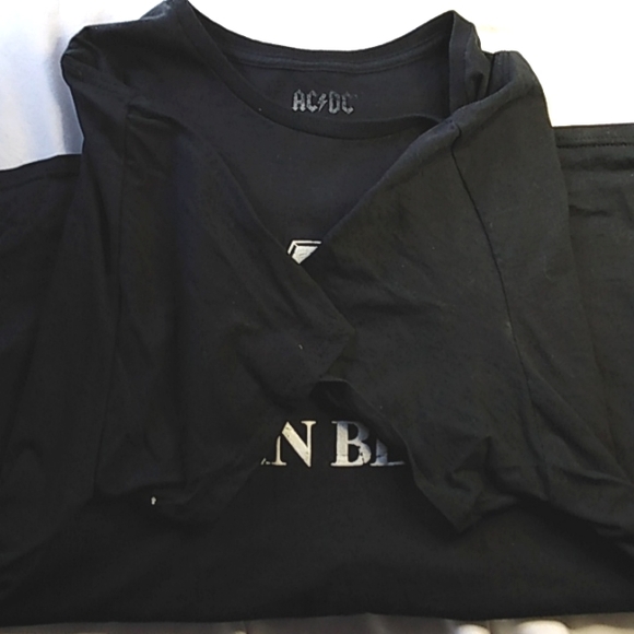 AC DC Back in Black Shirt - Picture 4 of 9